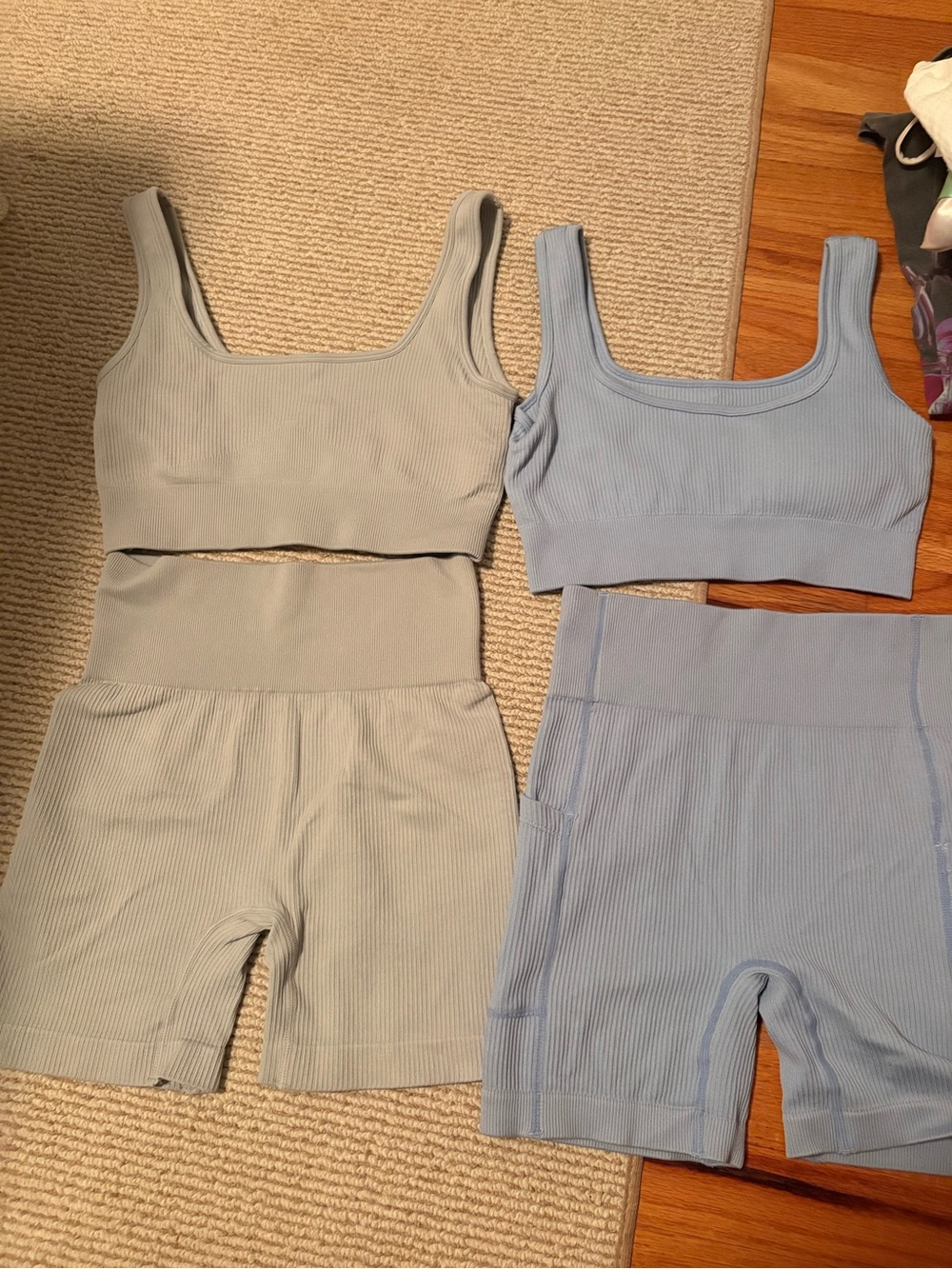 Ribbed Active bra/ Crop Top and High-Waist Bike Shorts 2 Sets - size S